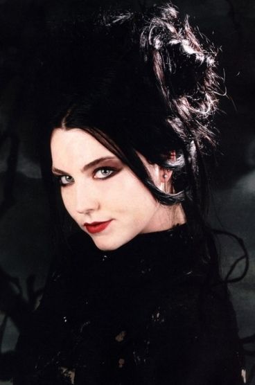 Is amy lee the hotest person